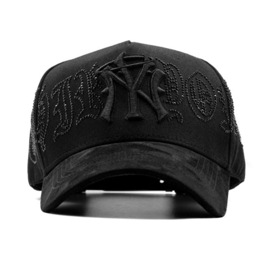 31 Hats Crystals Full Black